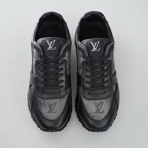 fake Louis Vuitton shoes