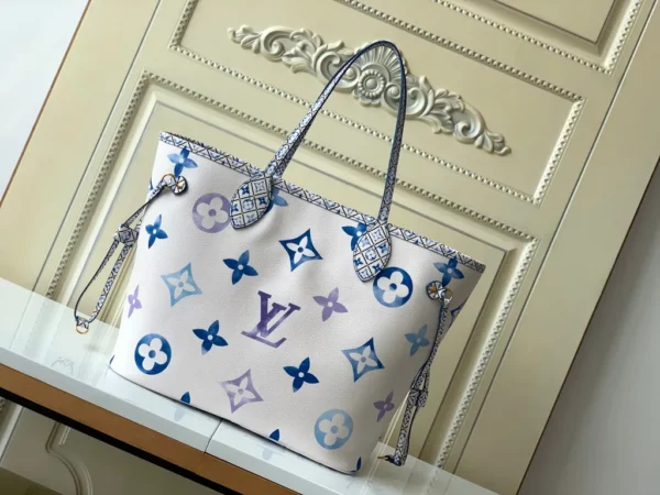 AAA replica Louis Vuitton bag