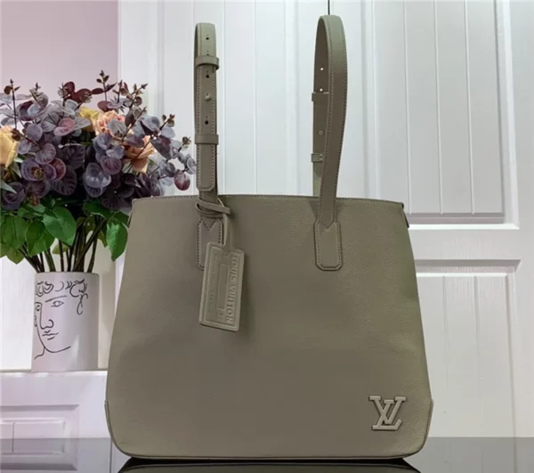 replica Louis Vuitton Real Leather Bag