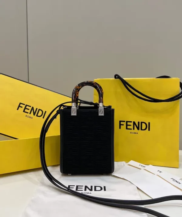 designer replica Fendi bag