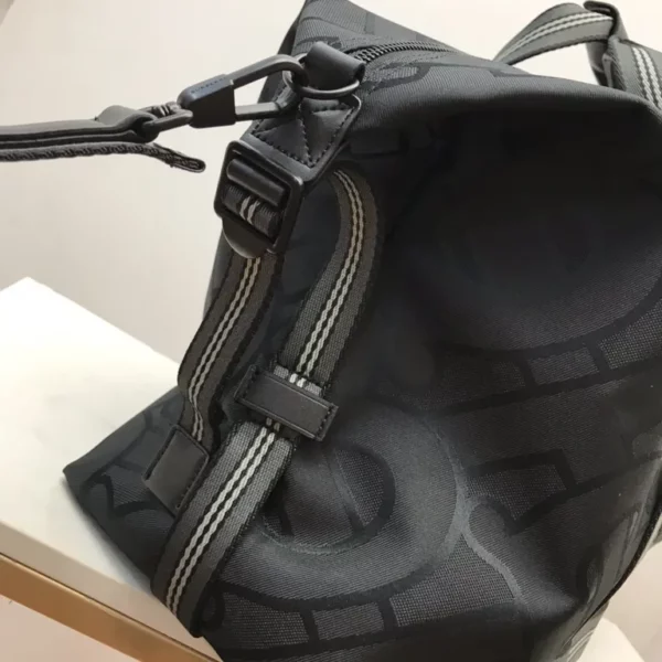 replica Burberry bag