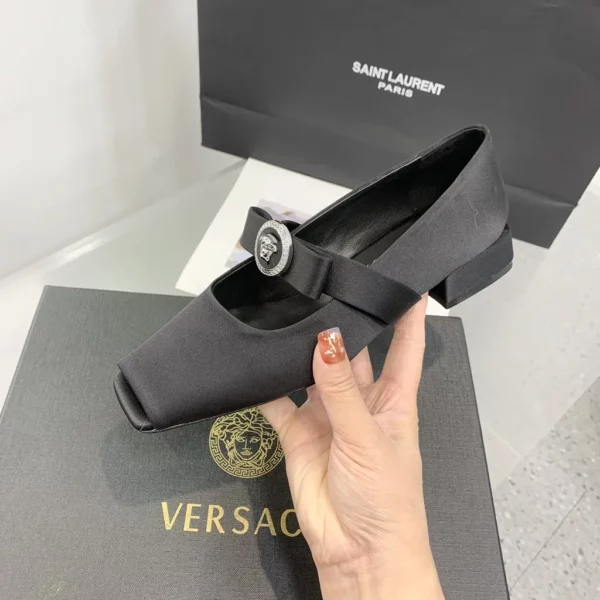 Versace shoes - Replica shoes