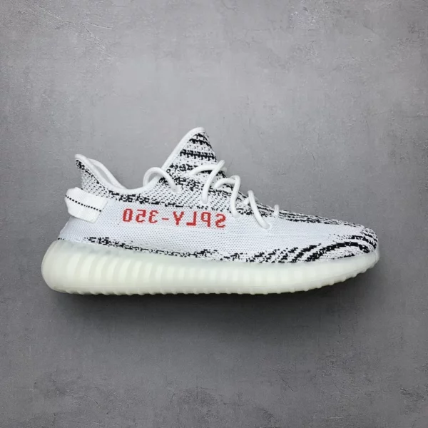 Yeezy shoes - Replica shoes