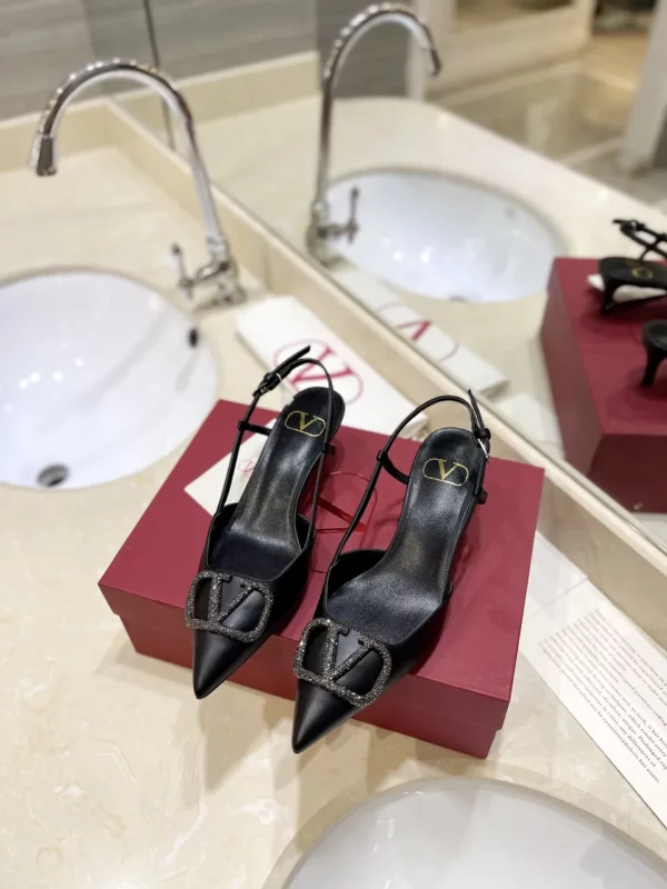 Valentino shoes - Replica shoes