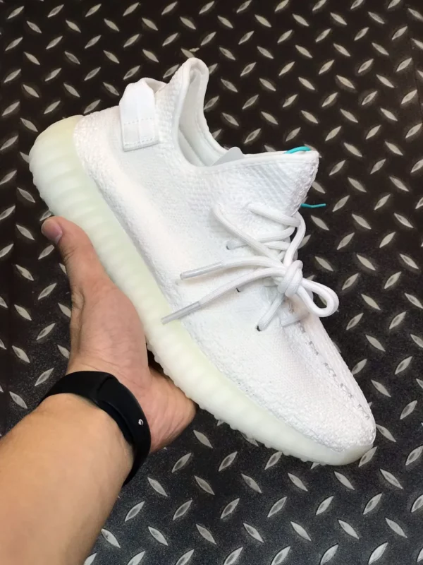 Yeezy shoes - Replica shoes