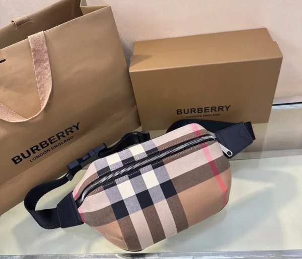 Burberry bag - rep bags