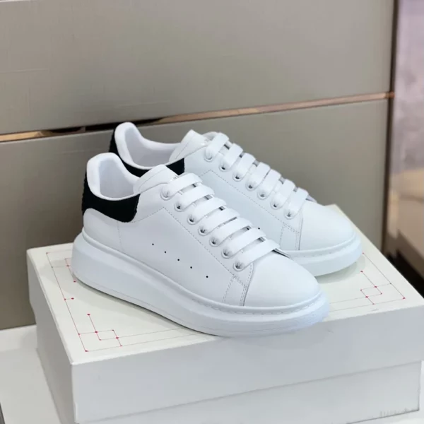 Alexander MCQueen shoes - rep shoes