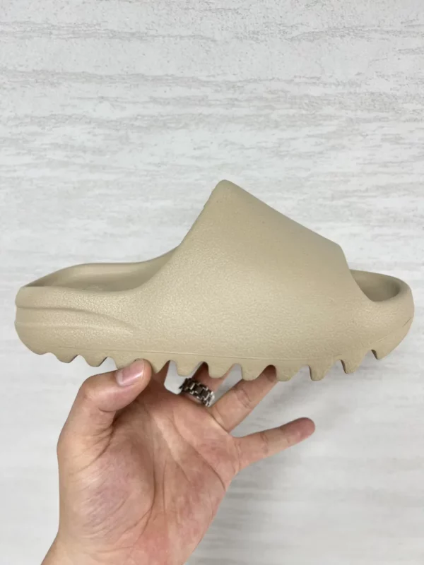 Yeezy shoes - rep shoes