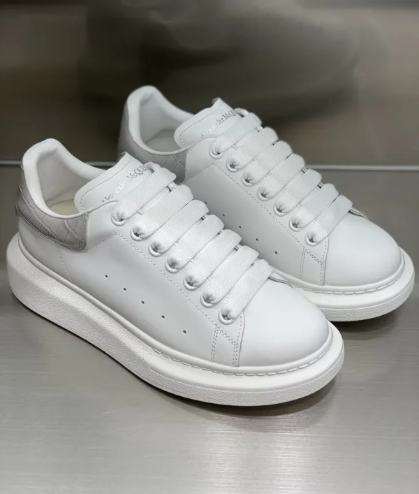 Alexander MCQueen shoes - Reps shoes