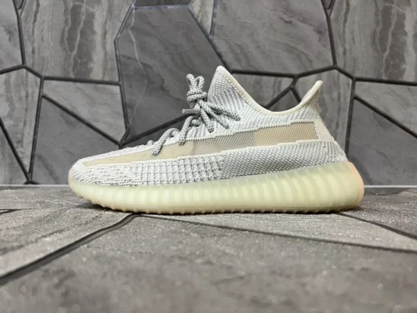 Yeezy shoes - Replica shoes