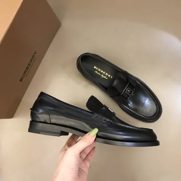 Burberry shoes - rep shoes