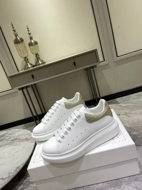 Alexander MCQueen shoes - rep shoes