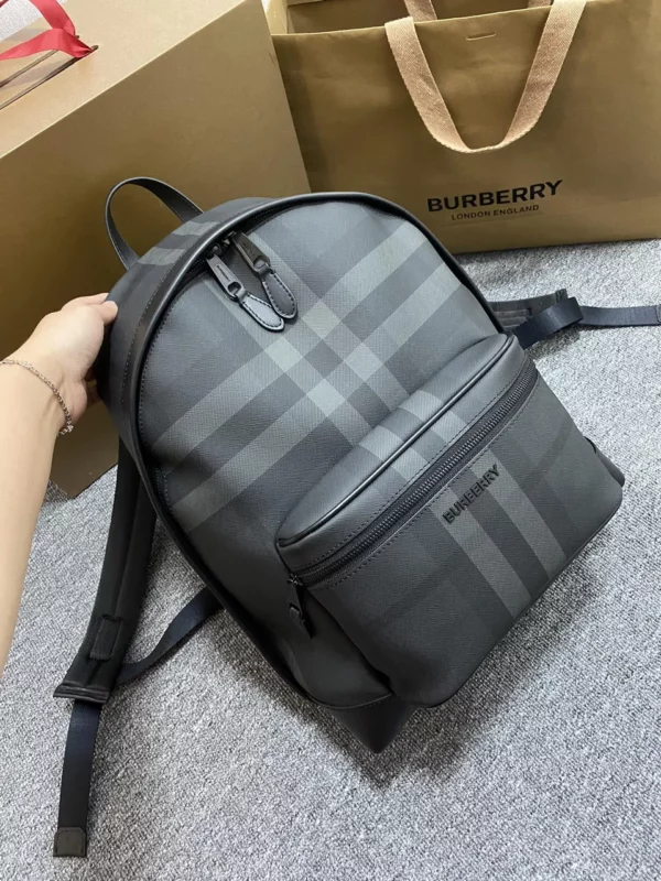 Burberry bag - rep bags