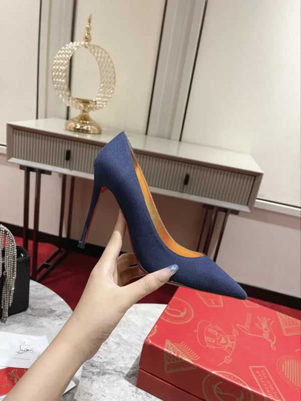 Christian Louboutin shoes - rep shoes