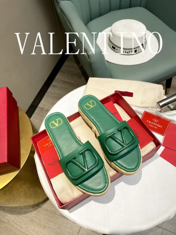 Valentino shoes - Replica shoes