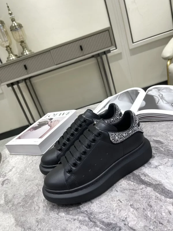 Alexander MCQueen shoes - Replica shoes