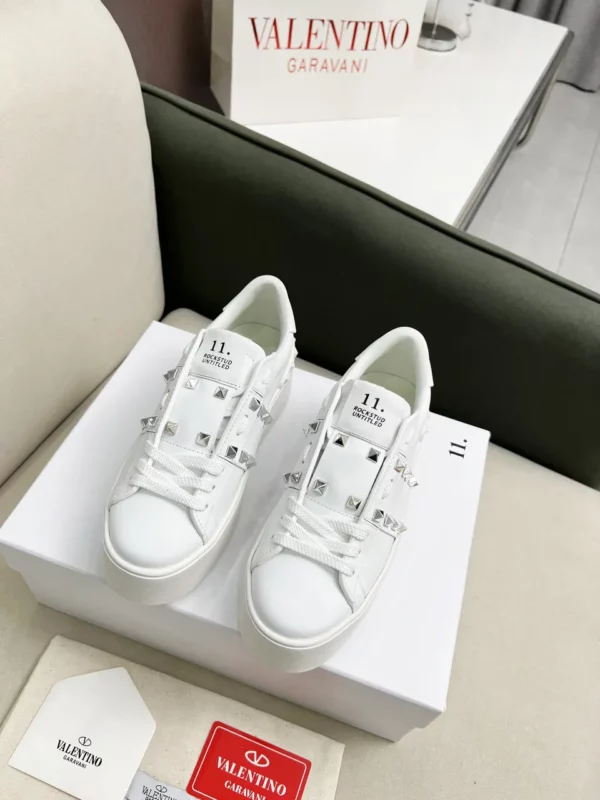 Valentino shoes - Replica shoes