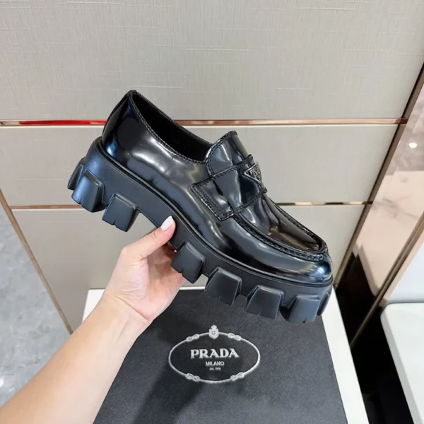 Prada shoes - Replica shoes