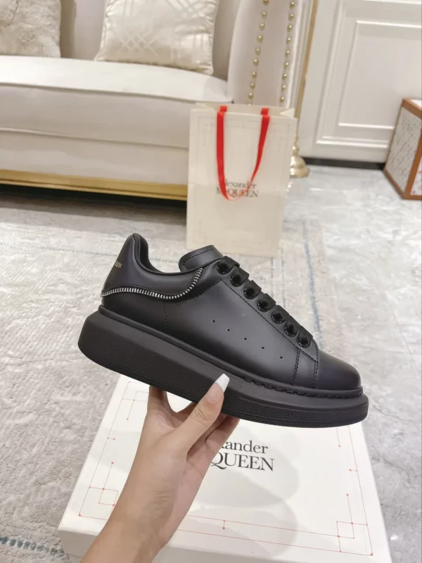 Alexander MCQueen shoes - rep shoes