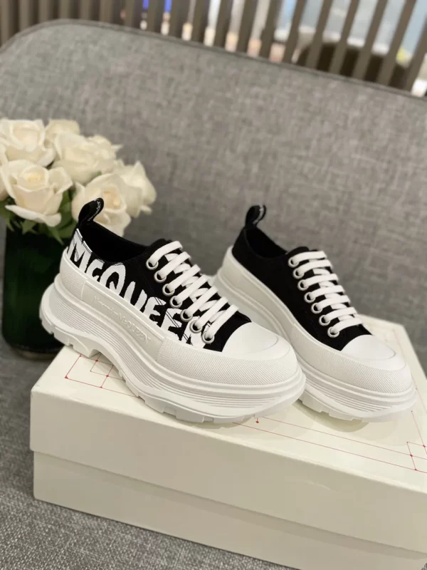 Alexander MCQueen shoes - rep shoes