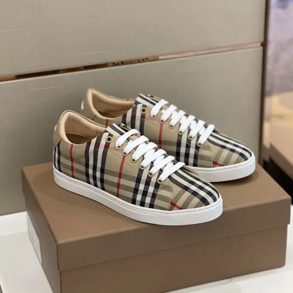 Burberry shoes - rep shoes