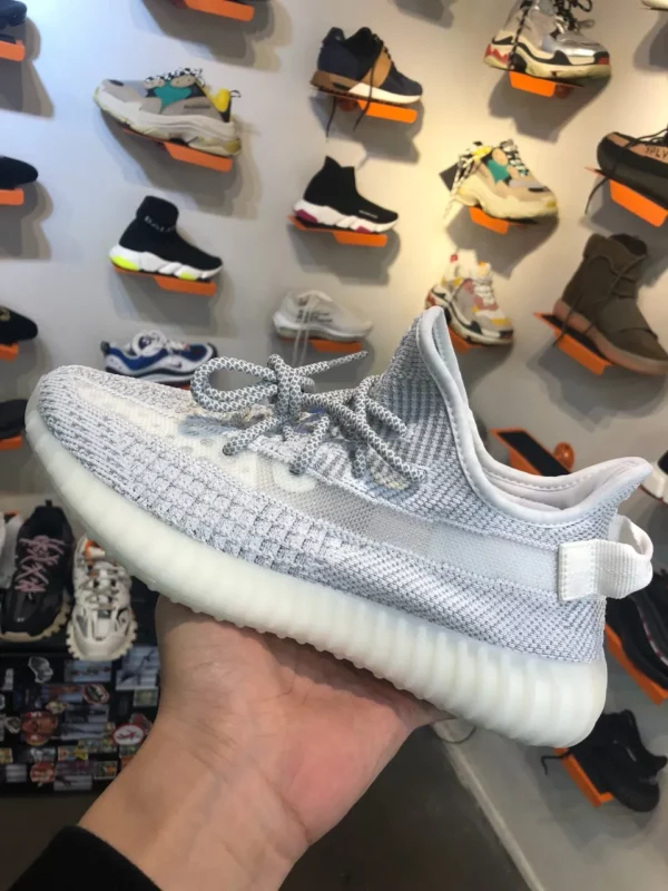 Yeezy shoes - rep shoes