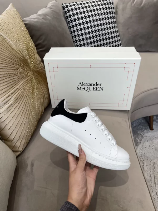 Alexander MCQueen shoes - rep shoes