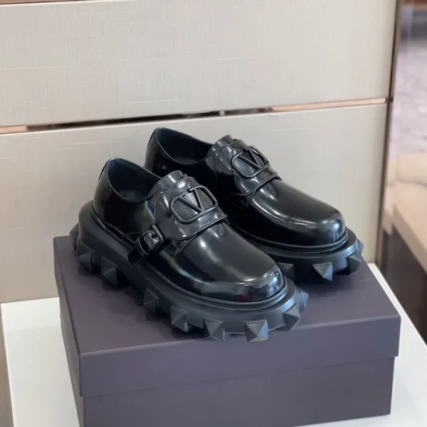 Valentino shoes - rep shoes