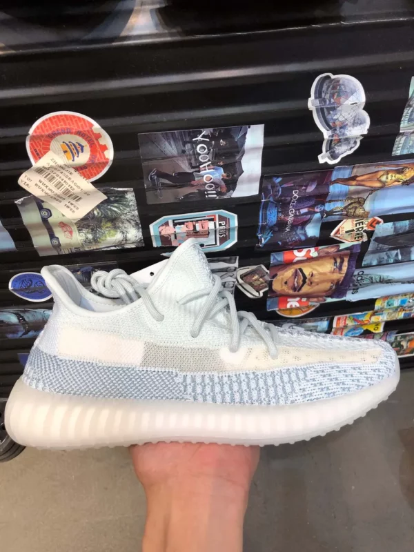 Yeezy shoes - Reps shoes