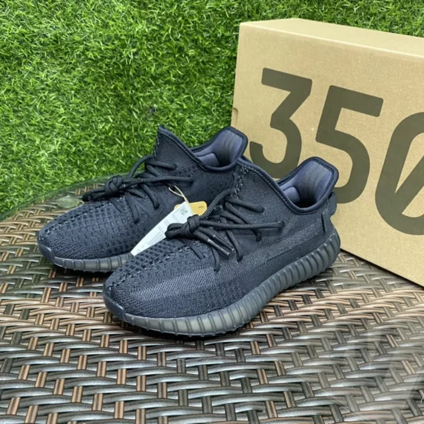 Yeezy shoes - Reps shoes