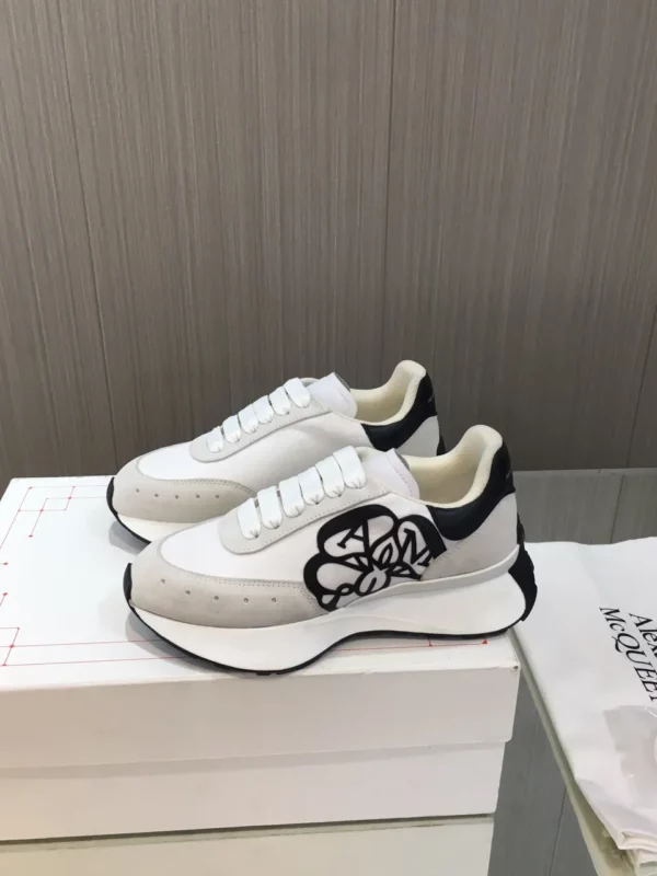 Alexander MCQueen shoes - Replica shoes