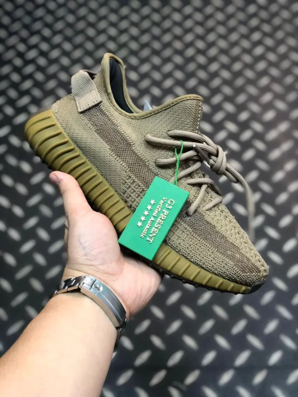 Yeezy shoes - Replica shoes