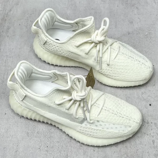 Yeezy shoes - Replica shoes