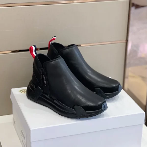 Moncler shoes - Replica shoes