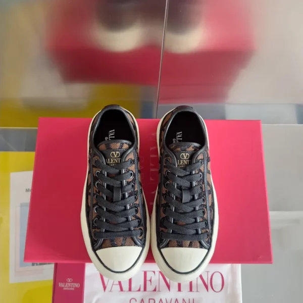 Valentino shoes - rep shoes