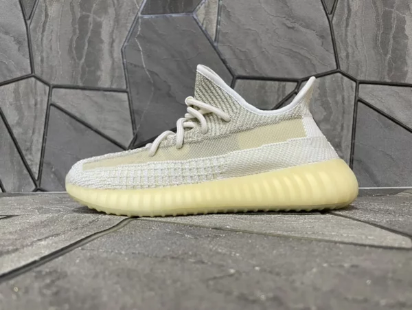 Yeezy shoes - Replica shoes