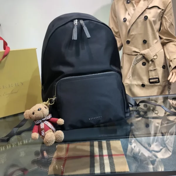 Burberry bag - rep bags