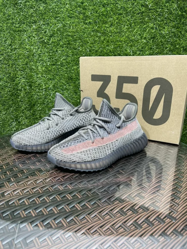 Yeezy shoes - Reps shoes