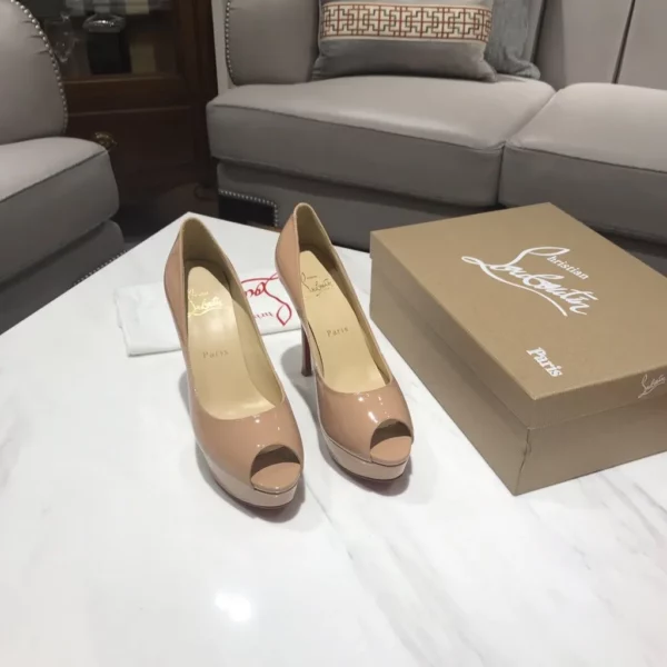 Christian Louboutin shoes - Replica shoes