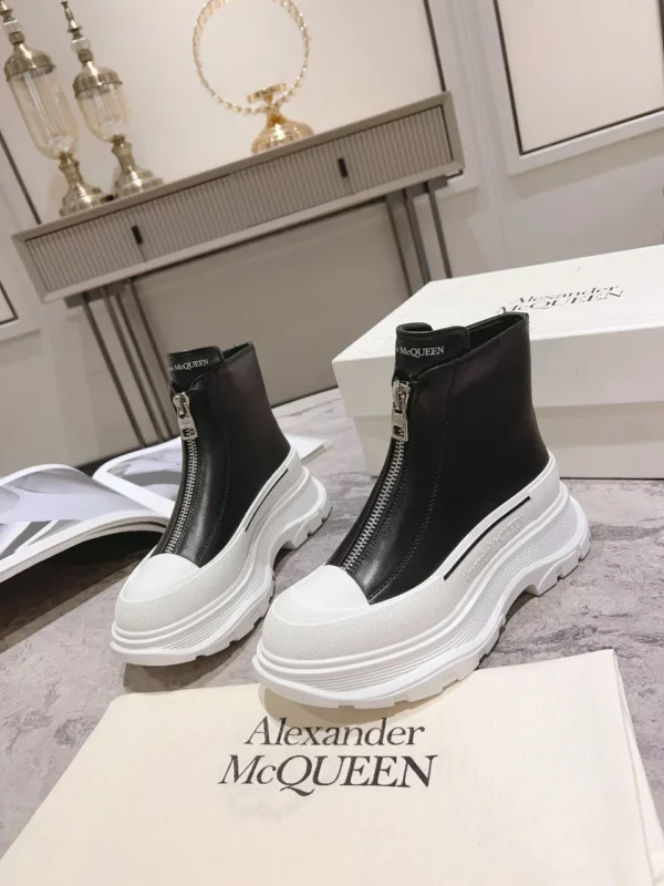 Alexander MCQueen shoes - Replica shoes