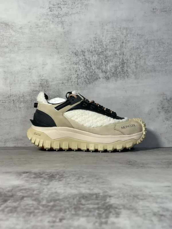 Moncler shoes - Replica shoes