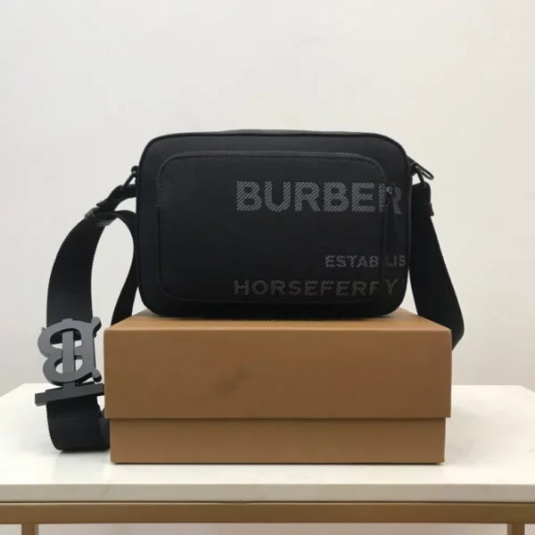 Burberry bag - rep bags