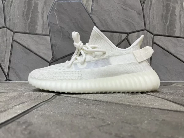 Yeezy shoes - rep shoes