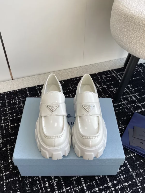 Prada shoes - Replica shoes