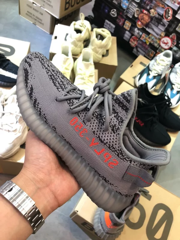 Yeezy shoes - rep shoes