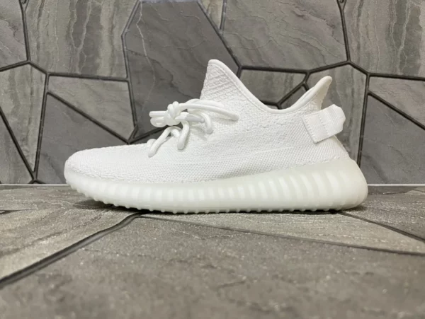 Yeezy shoes - rep shoes