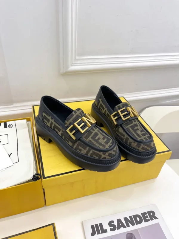 Fendi shoes - Replica shoes