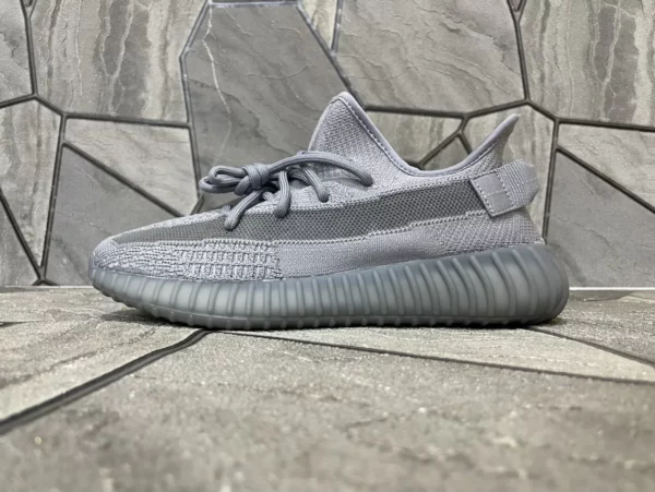 Yeezy shoes - rep shoes