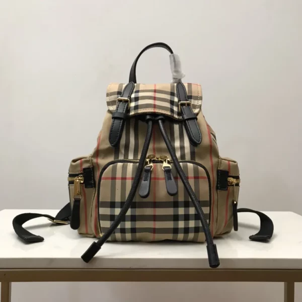 Burberry bag - rep bags