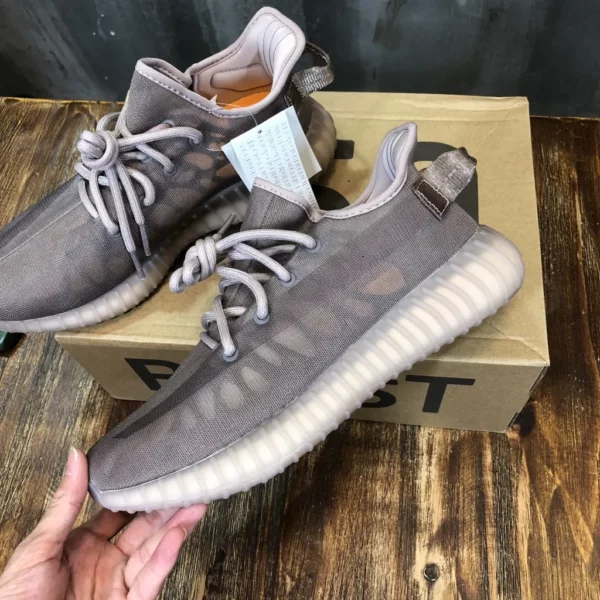 Yeezy shoes - rep shoes